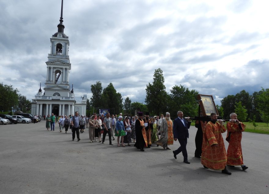 XXVI Большой Волжский крестный ход завершился в Калязине