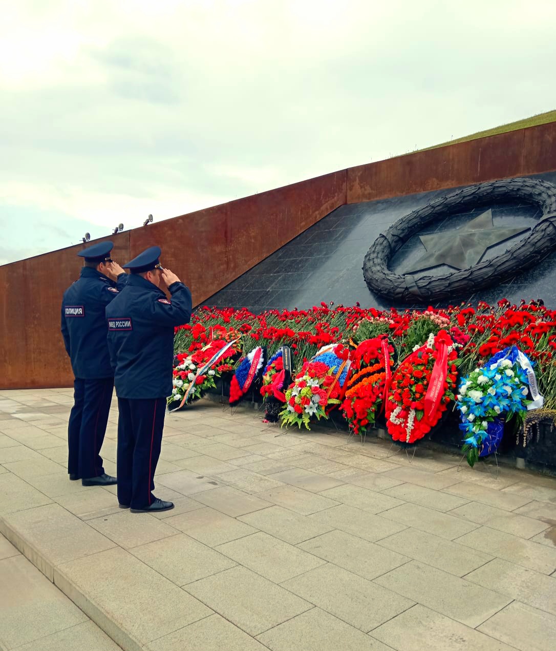 В Тверской области транспортные полицейские приняли участие в памятной акции