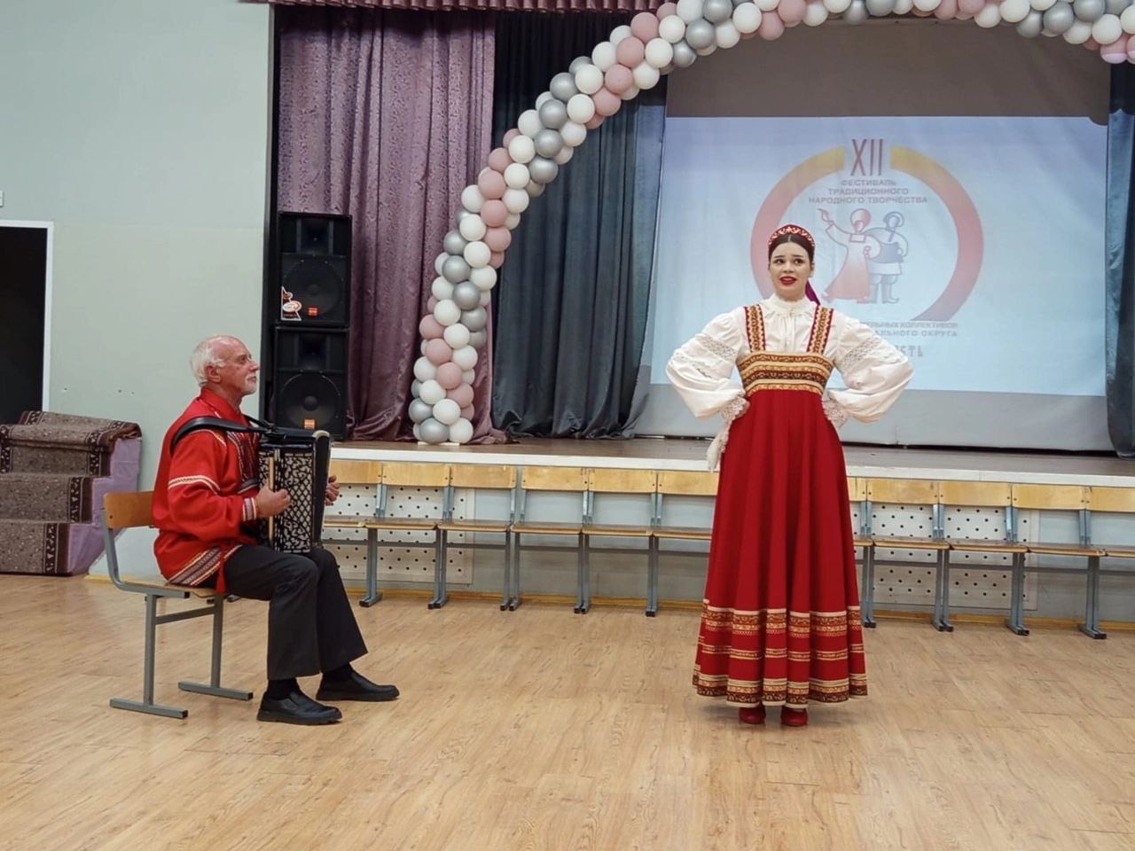 Лучшие народные ансамбли и сольные исполнители собрались в Калязине
