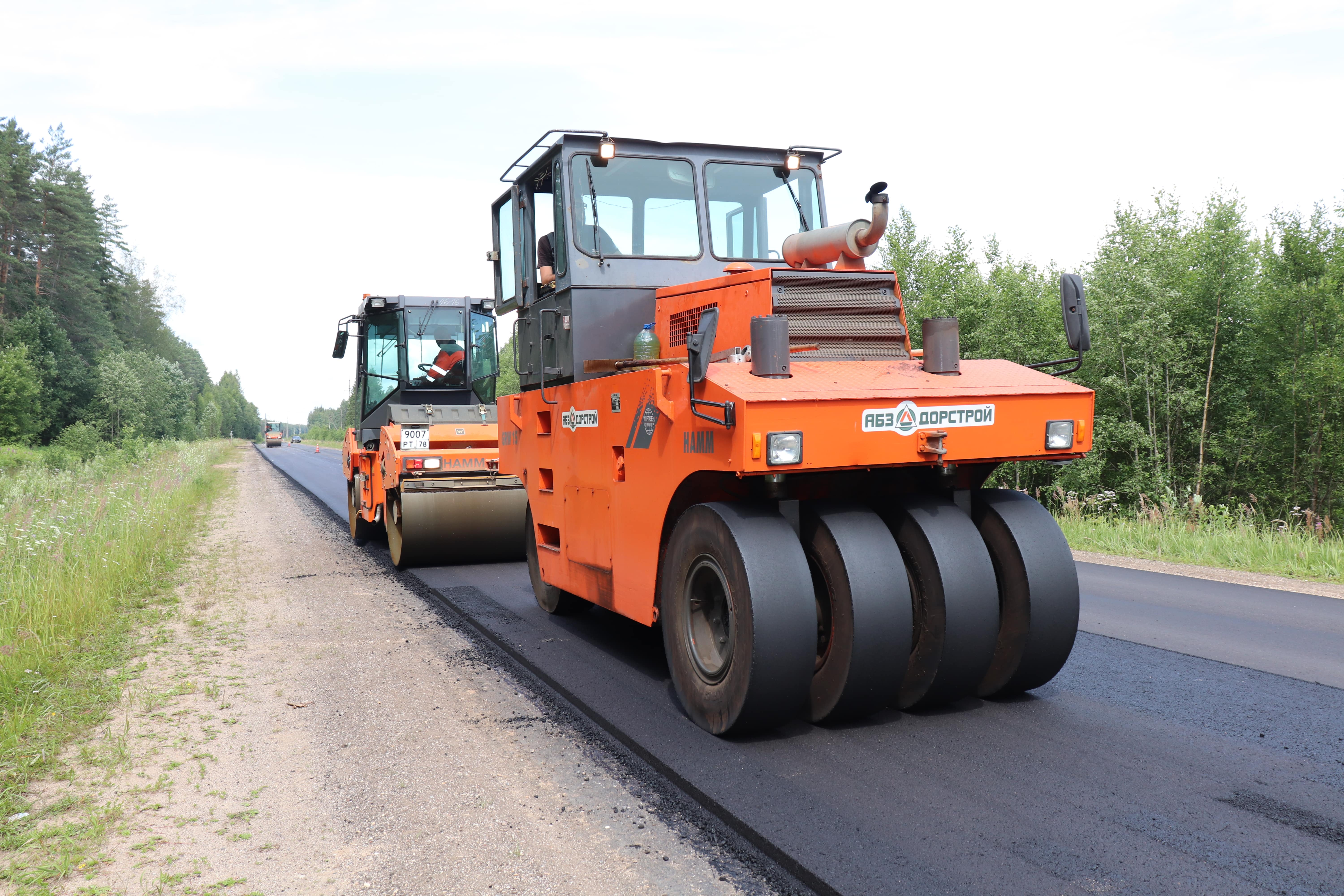 В Тверской области ремонтируют дорогу «Москва – Рига» – Торопец – Плоскошь