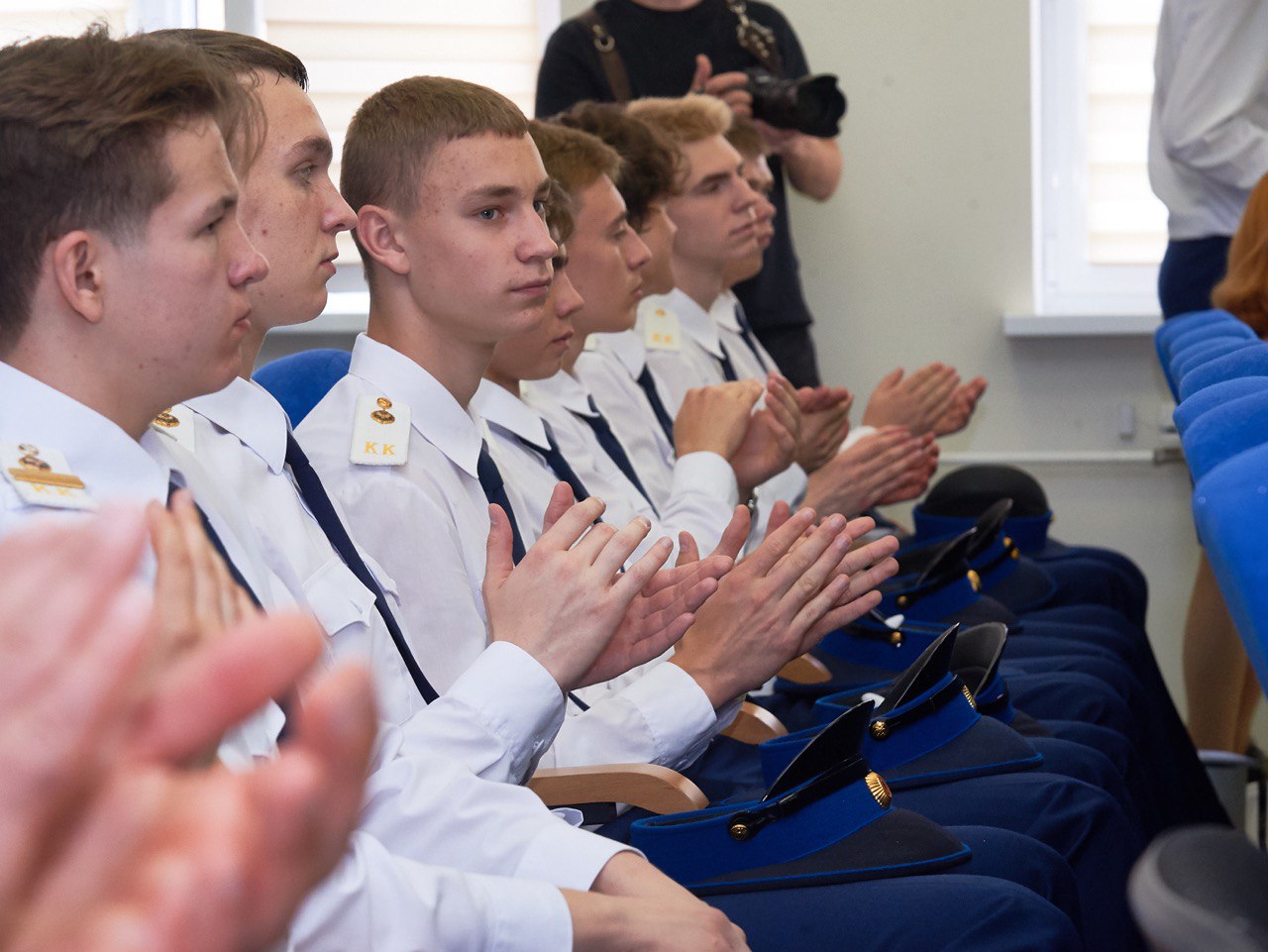 В Твери прошел выпускной бал кадетского класса ФСБ