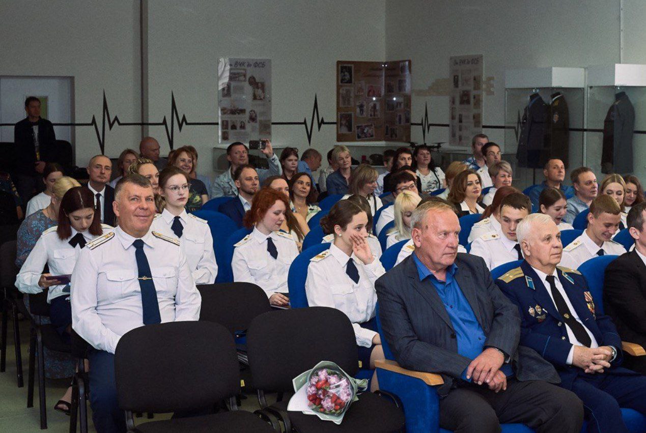В Твери прошел выпускной бал кадетского класса ФСБ