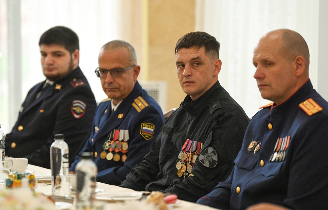 Губернатор Игорь Руденя встретился с участниками региональной программы «Герои Верхневолжья»