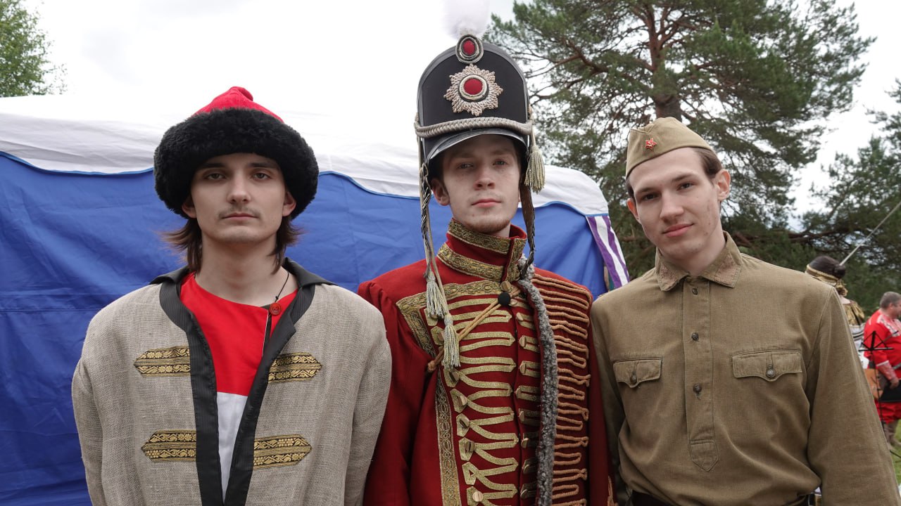 Троицкие гуляния в Тверской области посвящены 80-летию Победы и Году защитника Отечества 