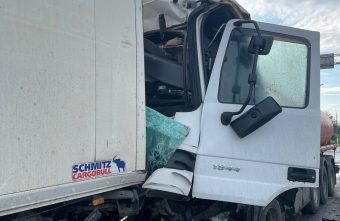 На трассе М-10 в Тверской области погибли водитель и пассажир бензовоза погибли