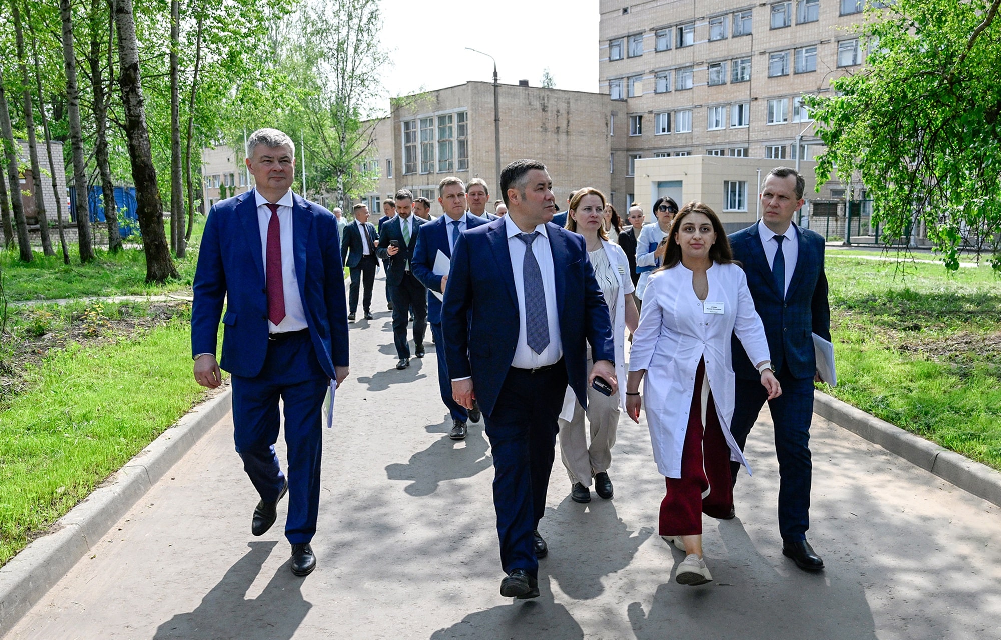 Губернатор Игорь Руденя посетил медицинский колледж и ЦРБ в Кимрах