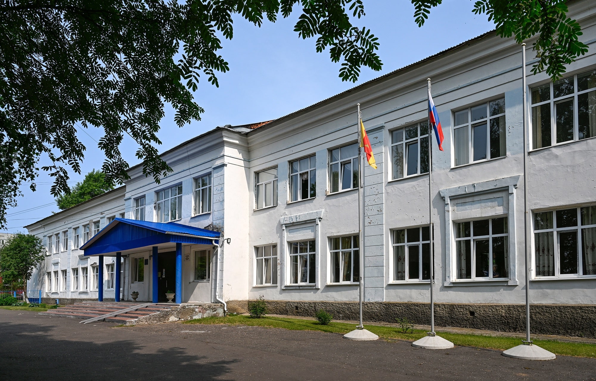 Губернатор Игорь Руденя посетил медицинский колледж и ЦРБ в Кимрах