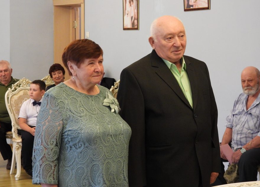 Пара из Тверской области отпраздновала изумрудную свадьбу