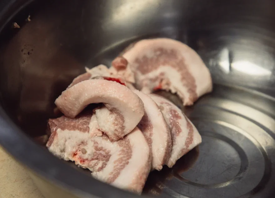 Тверская область отправит во Вьетнам больше 90 тонн свинины