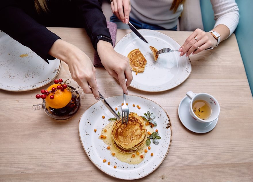 Аналитики рассказали сколько тратит и где отдыхает молодежь
