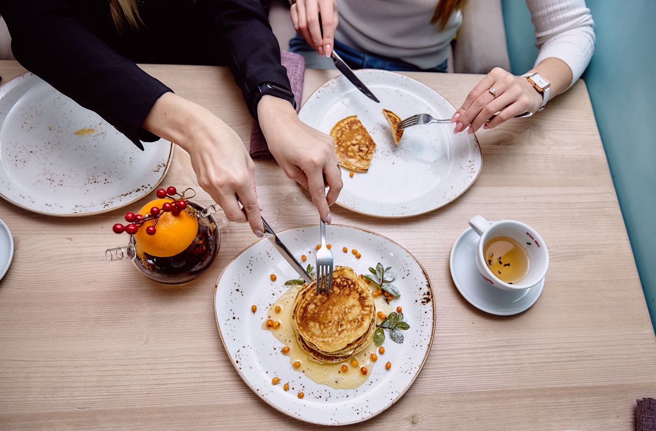 Аналитики рассказали сколько тратит и где отдыхает молодежь