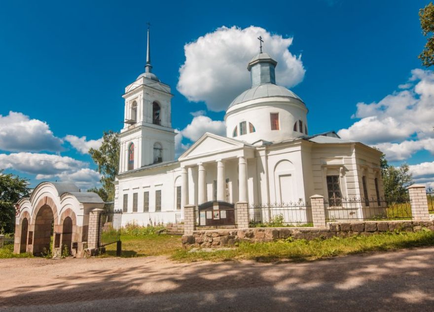 Игорь Руденя поздравил жителей Фировского округа