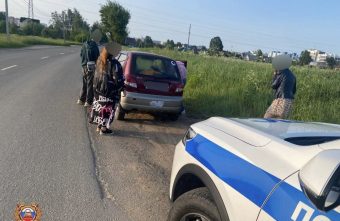 Сотрудники ДПС остановили 16-летнего подростка за рулём в Твери подросток