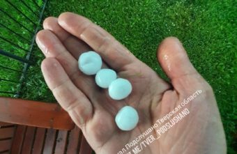 Неожиданная погода настигла жителей Тверской области град