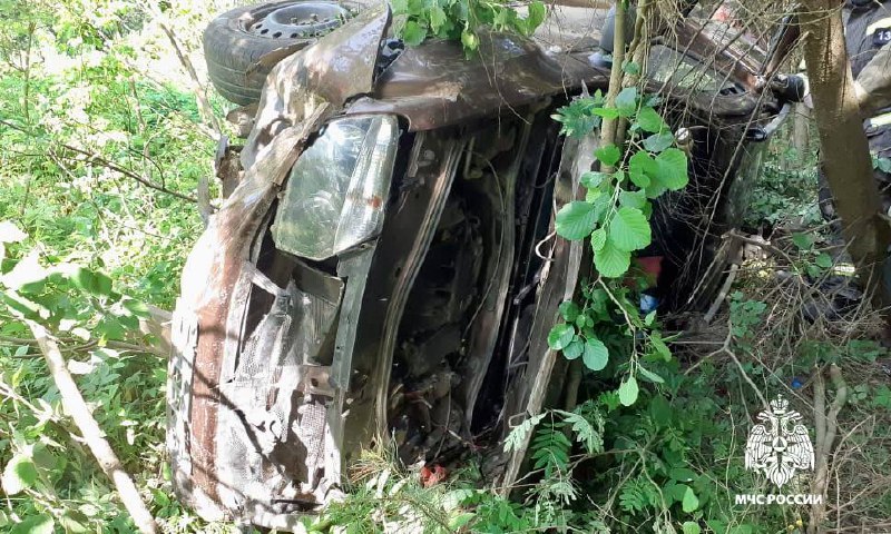 Два легковых автомобиля столкнулись в Тверской области
