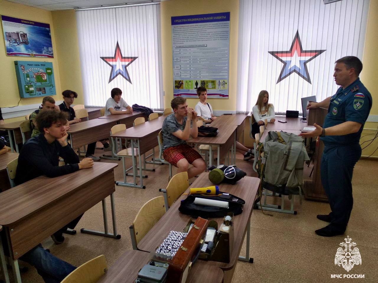Учебные сборы по гражданской обороне организовали сотрудники МЧС для студентов