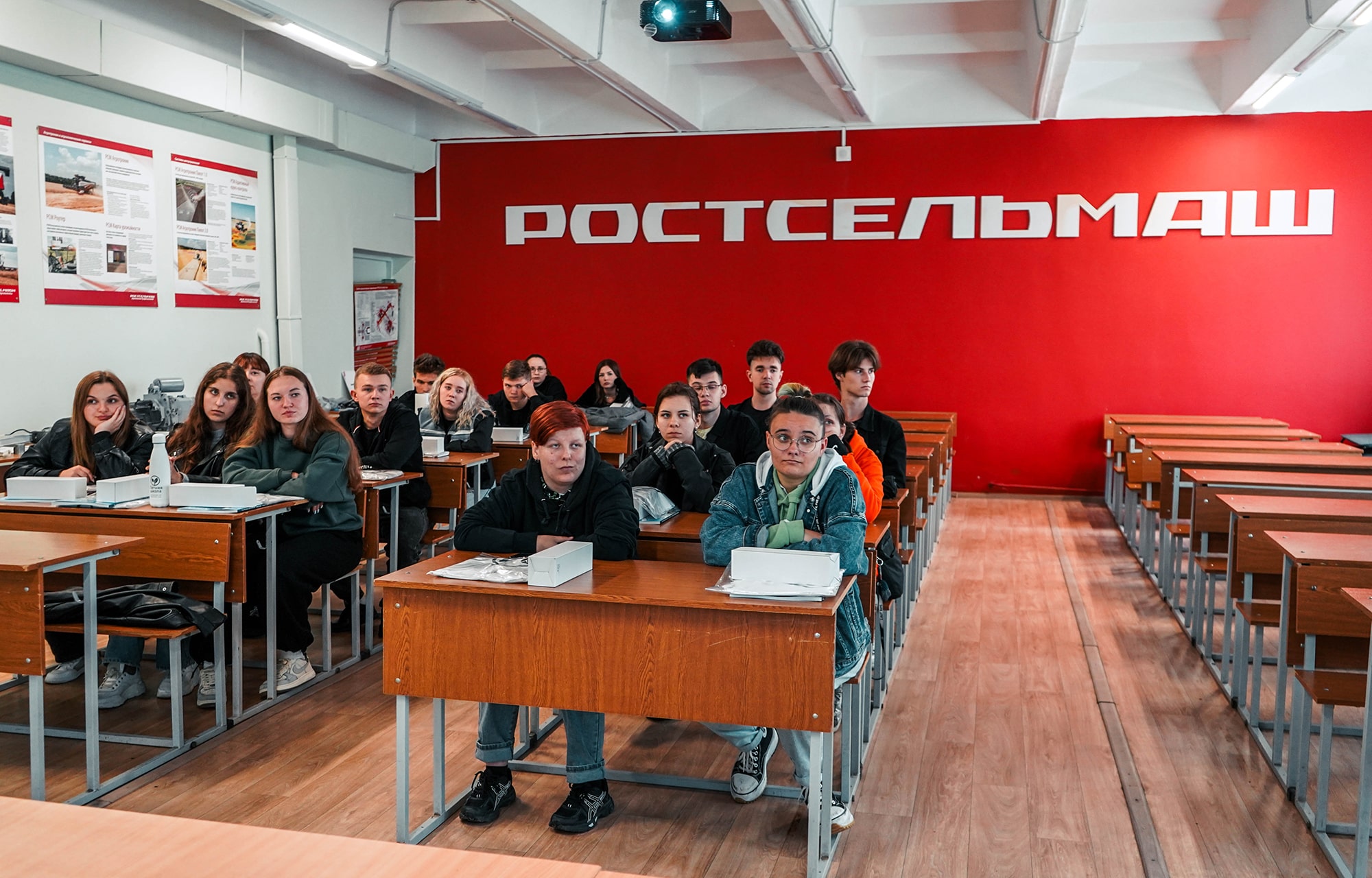 В Твери стартовала летняя инженерная школа для студентов из Луганска