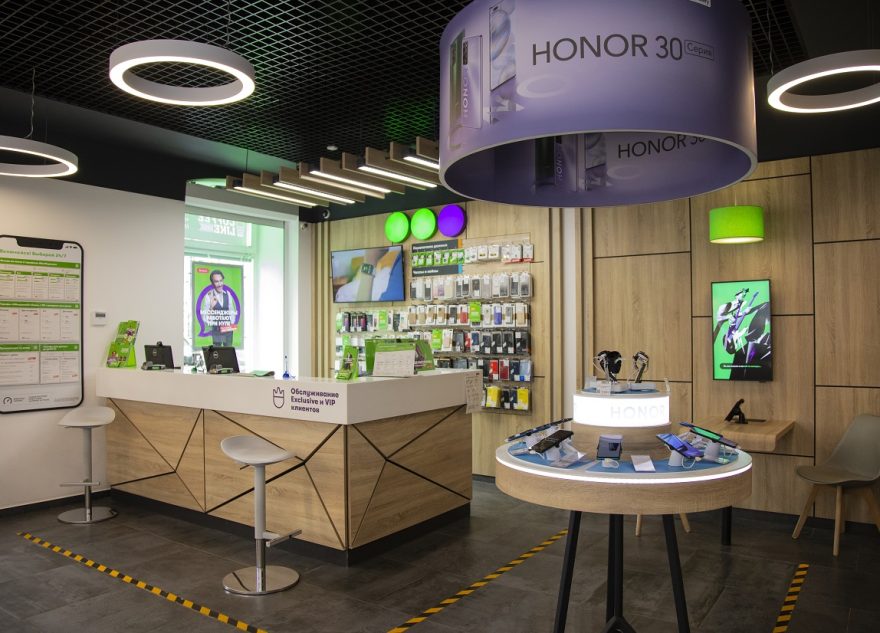 В салонах МегаФона появился виртуальный помощник