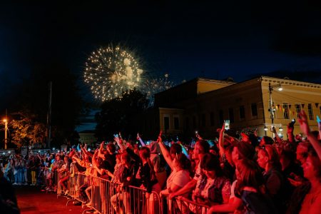 Стало известно, какие звезды выступят на Дне города Твери звезды
