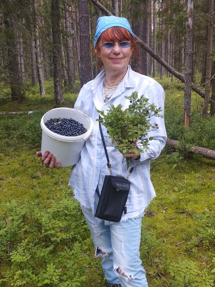 В Андреаполе пенсионеры катались на велосипедах и собирали чернику