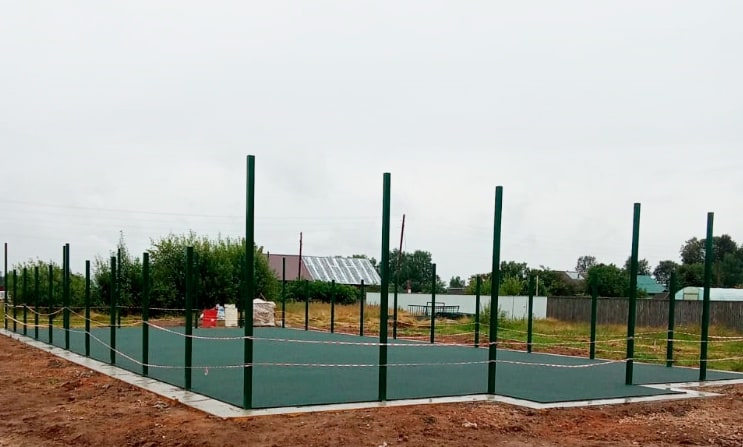 В Калязинском округе обустраивают новую спортивную площадку