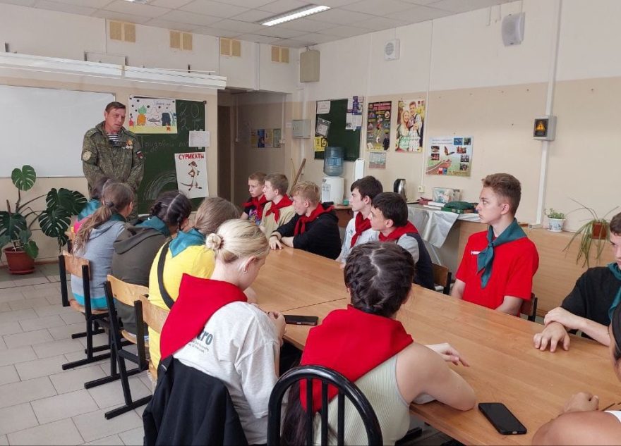 «Уроки мужества» проходят в лагерях Тверской области