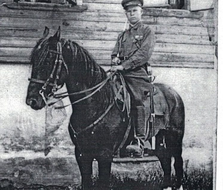 История в фотографиях: ветврач из Лихославльского округа, который служил в конной кавалерии во время войны