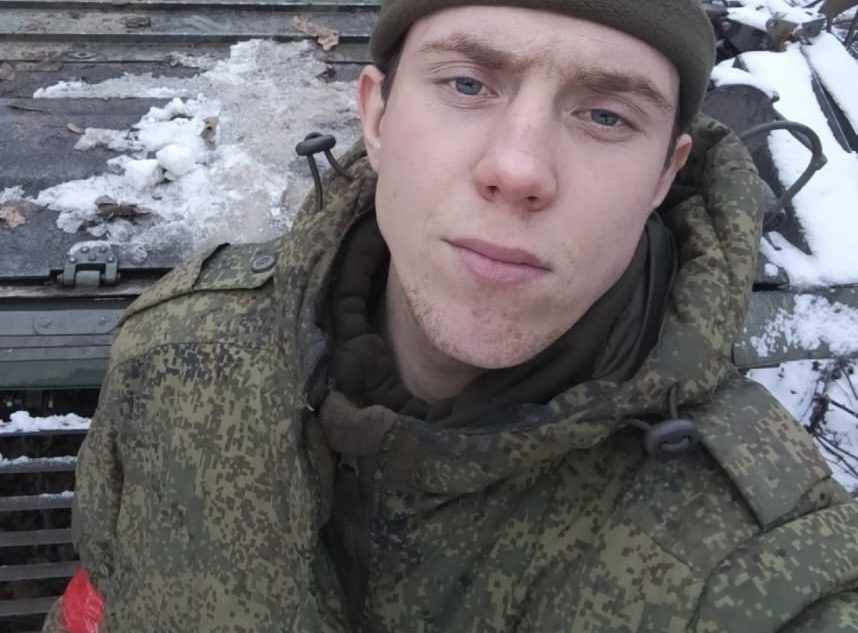 В Тверской области прощаются с 21-летним героем СВО Иваном Беловым прощаются
