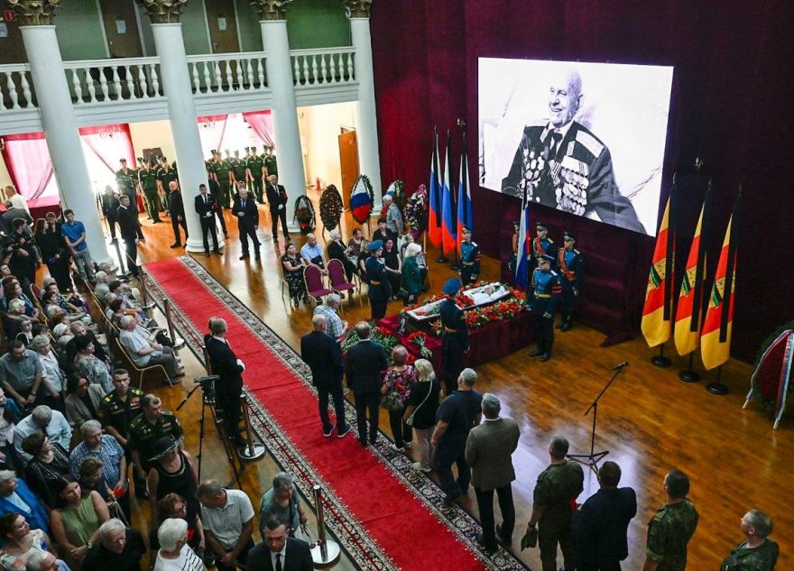 Тверская область простилась с фронтовиком Спартаком Сычёвым