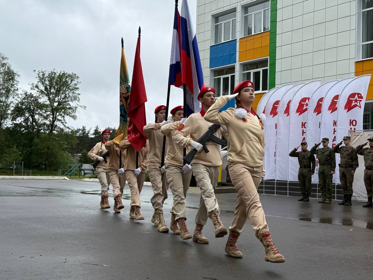 «Юный защитник Отечества»: юнармейцы собрались в палаточном лагере под Тверью