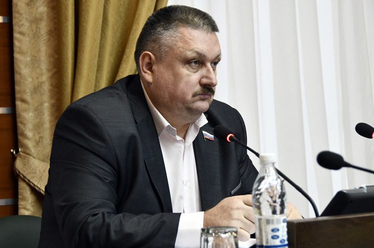 Глава Андреапольского округа провел совещание с заместителями Глава Андреапольского округа провел совещание с заместителями