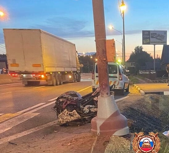 На трассе под Тверью насмерть разбился мотоциклист