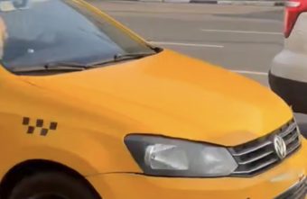 Стали известны подробности нападения на женщину-таксистку в Твери Стали известны подробности нападения на женщину-таксистку в Твери