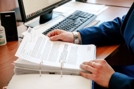 В Твери отремонтируют многоквартирный дом, у которого рушится фасад дом