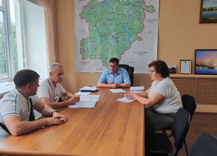 Владимир Мищенко встретился с жителями Бологовского округа