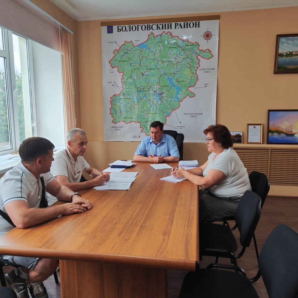 Владимир Мищенко встретился с жителями Бологовского округа