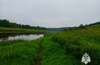 Тело мужчины достали из реки в Тверской области Тело