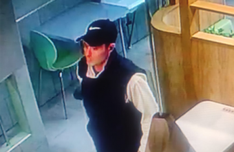 В Твери мужчина с судимостью оставил ребенка без телефона В Твери мужчина с судимостью оставил ребенка без телефона