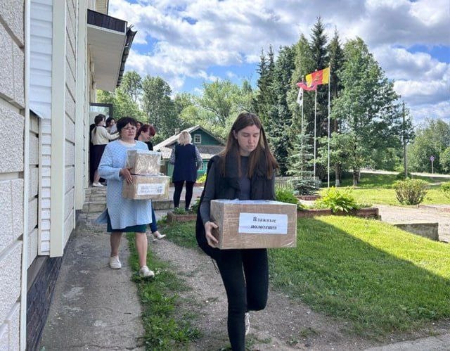 Автомобиль, мотоциклы, маскировочные сети: из Тверской области отправили гумгрузы в зону СВО