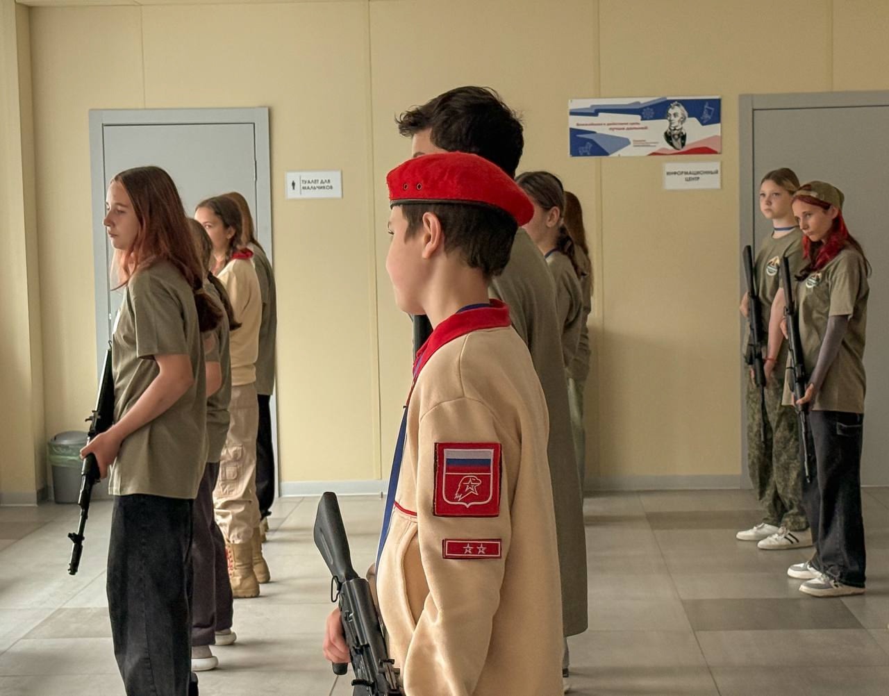 «Юный защитник Отечества»: юнармейцы собрались в палаточном лагере под Тверью