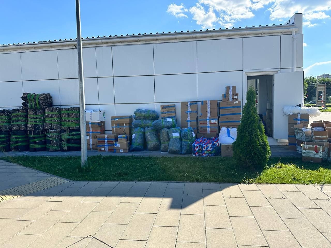 Из Тверской области в зону СВО передали медицинские изделия Из Тверской области в зону СВО передали медицинские изделия