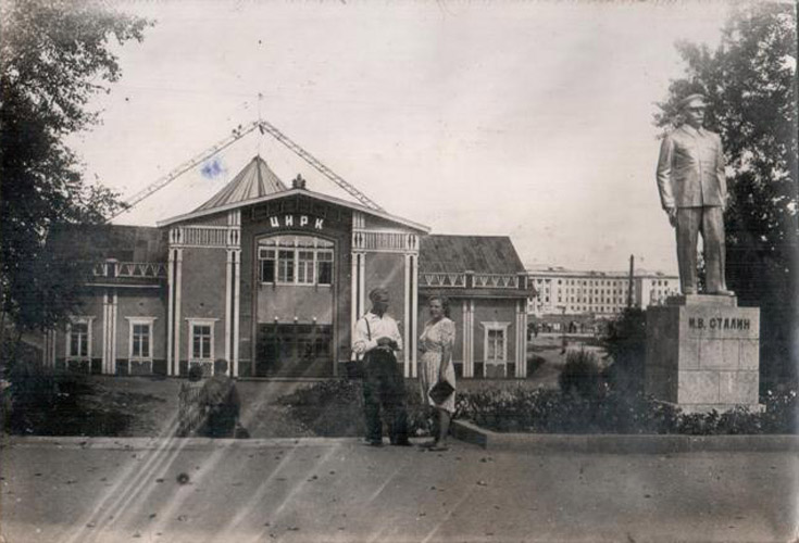Пропавший вождь: где в Твери стояли памятники Сталину