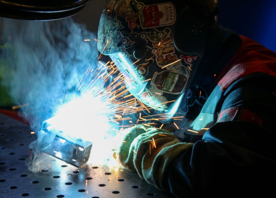 Жителей Тверской области приглашают принять участие в национальной премии «Человек труда»