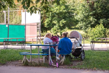 В августе жители Тверской области получат социальные выплаты раньше выплаты