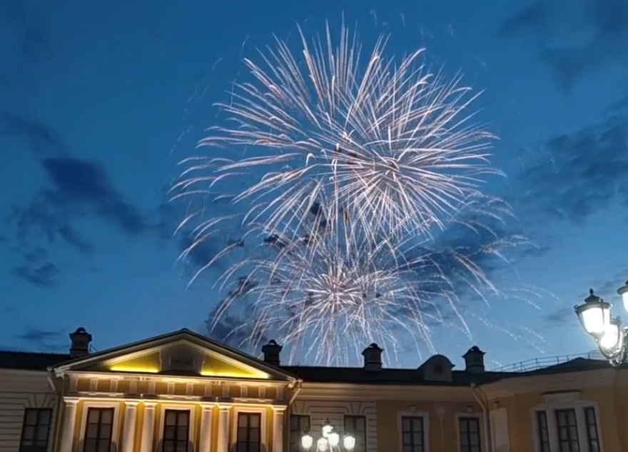 Над Тверью отгремел праздничный фейерверк