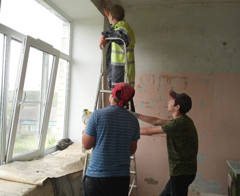 В Калязинском округе идет подготовка школ к новому учебному году В Калязинском округе идет подготовка школ к новому учебному году
