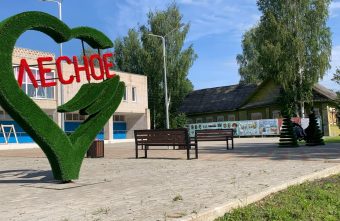 Губернатор Игорь Руденя поздравил жителей Лесного округа с Днем муниципального образования