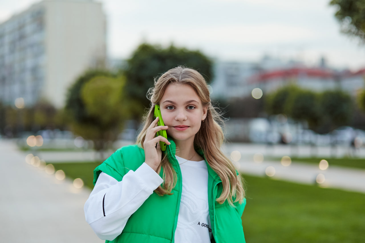 Не только зумеры: жители Твери всех возрастов отказываются от телефонных звонков в пользу мессенджеров