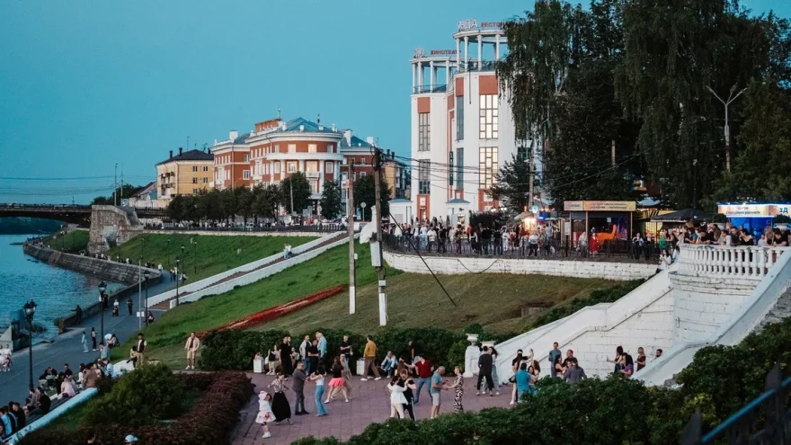 жара
