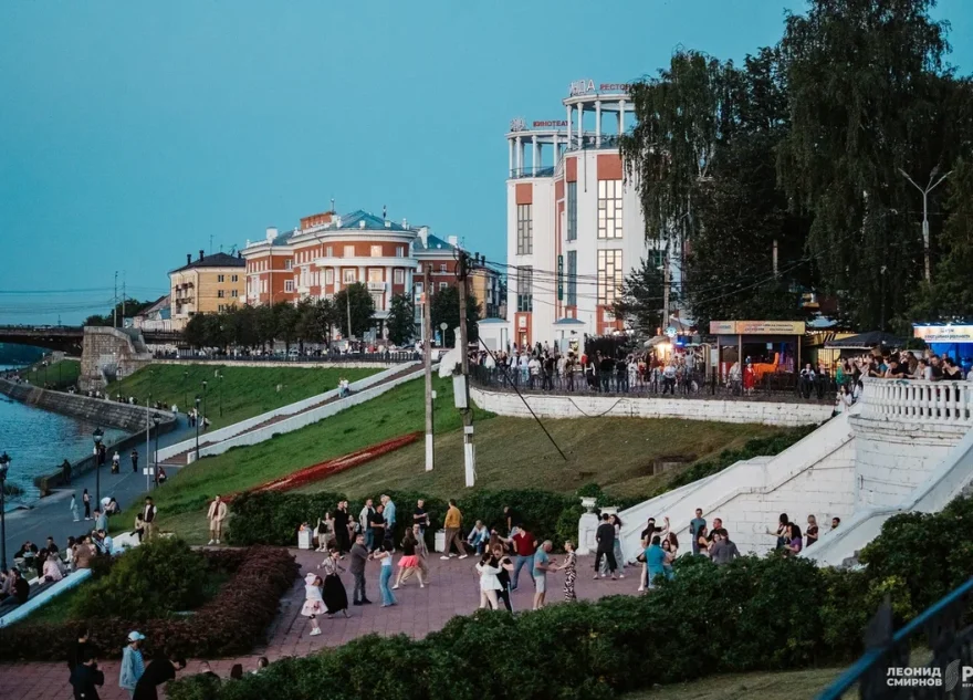 жара
